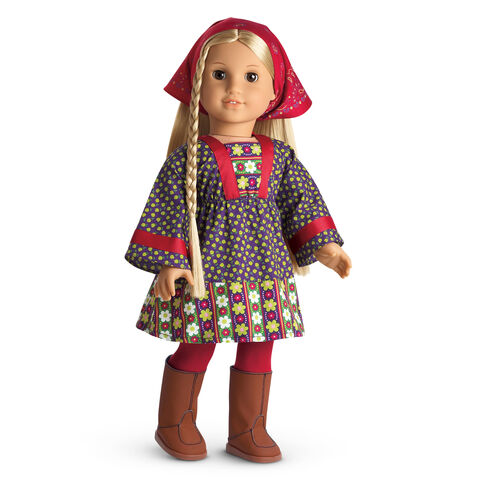 File:JulieCalDress.jpg