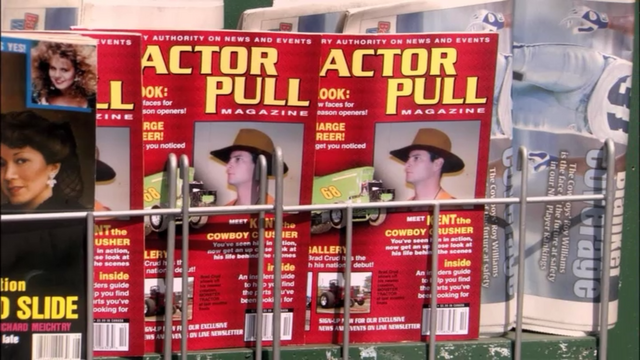 File:1x02 Top Banana (18).png