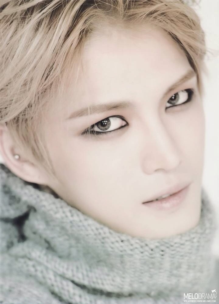 Hero jaejoong denies dating japanese model
