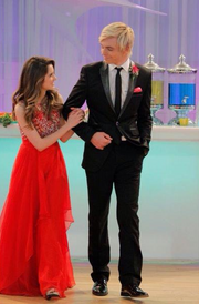 Auslly at prom!
