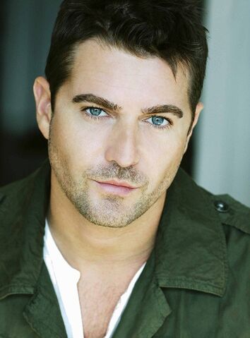 File:Jonathan Dwyer.jpg