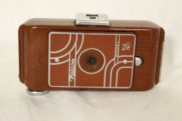 File:Cameras 063.jpg