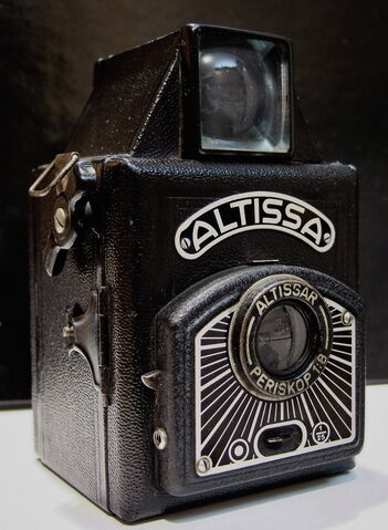 File:Altissa Box D.jpg