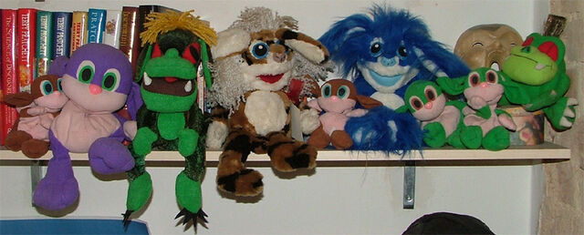 File:Lisanorndolls.jpg