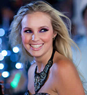 Alicia Banit Freund Alicia Banit Freund