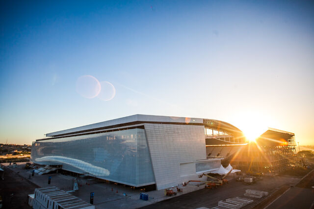 Datei:WM 2014 Stadion (3).jpg
