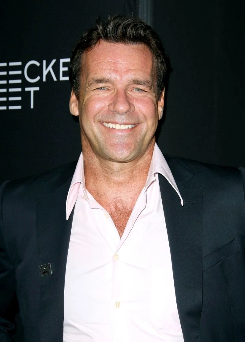 David James Elliott Doblaje Wiki FANDOM powered by Wikia