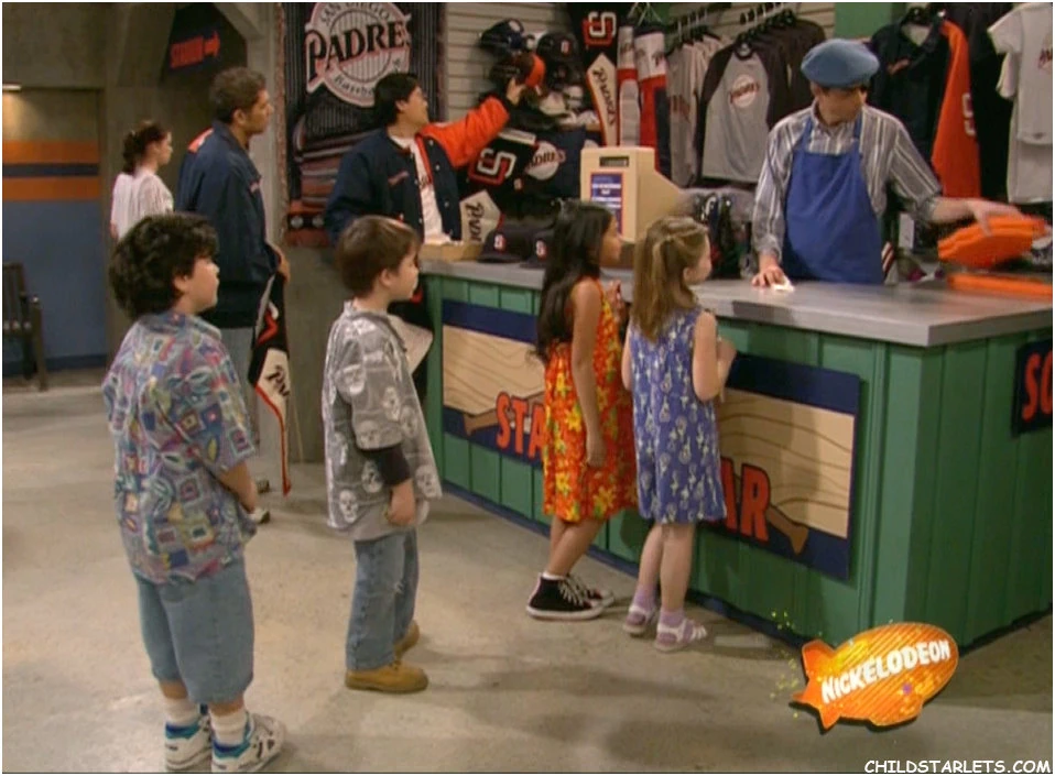 Image Foam Finger 48.jpg Drake and Josh Wiki Fandom powered by Wikia