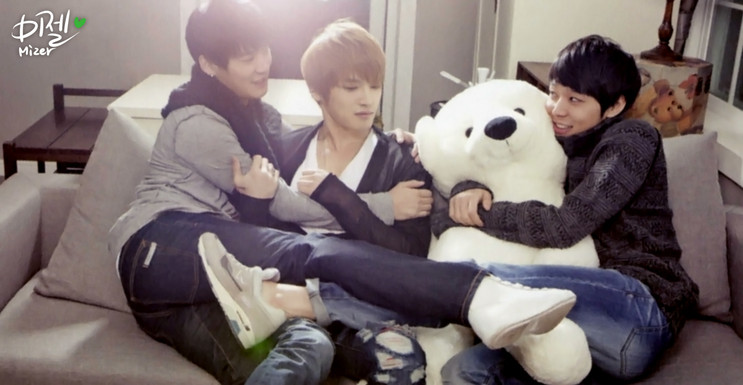 Buy jyj music essay