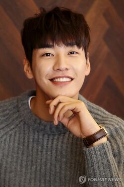 Kim Young Kwang21.jpg