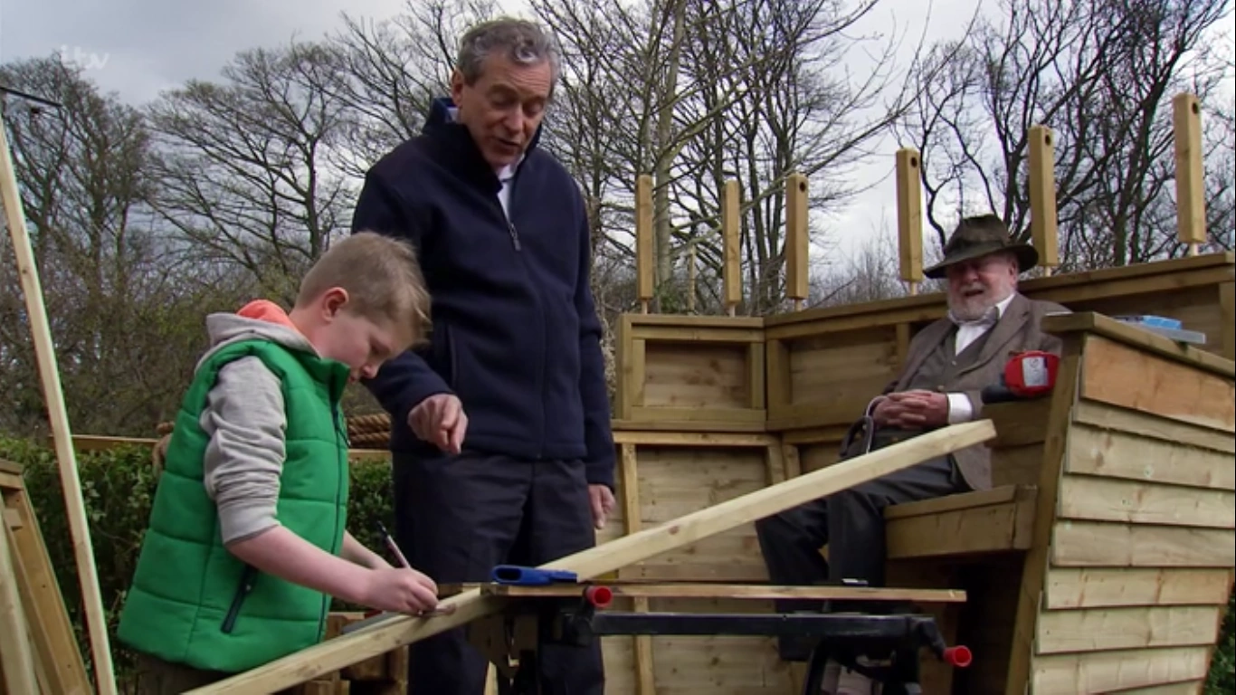 Louise Marwood desktop Wallpapers