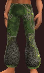 Leggings of Sorrow's End (Equipped)
