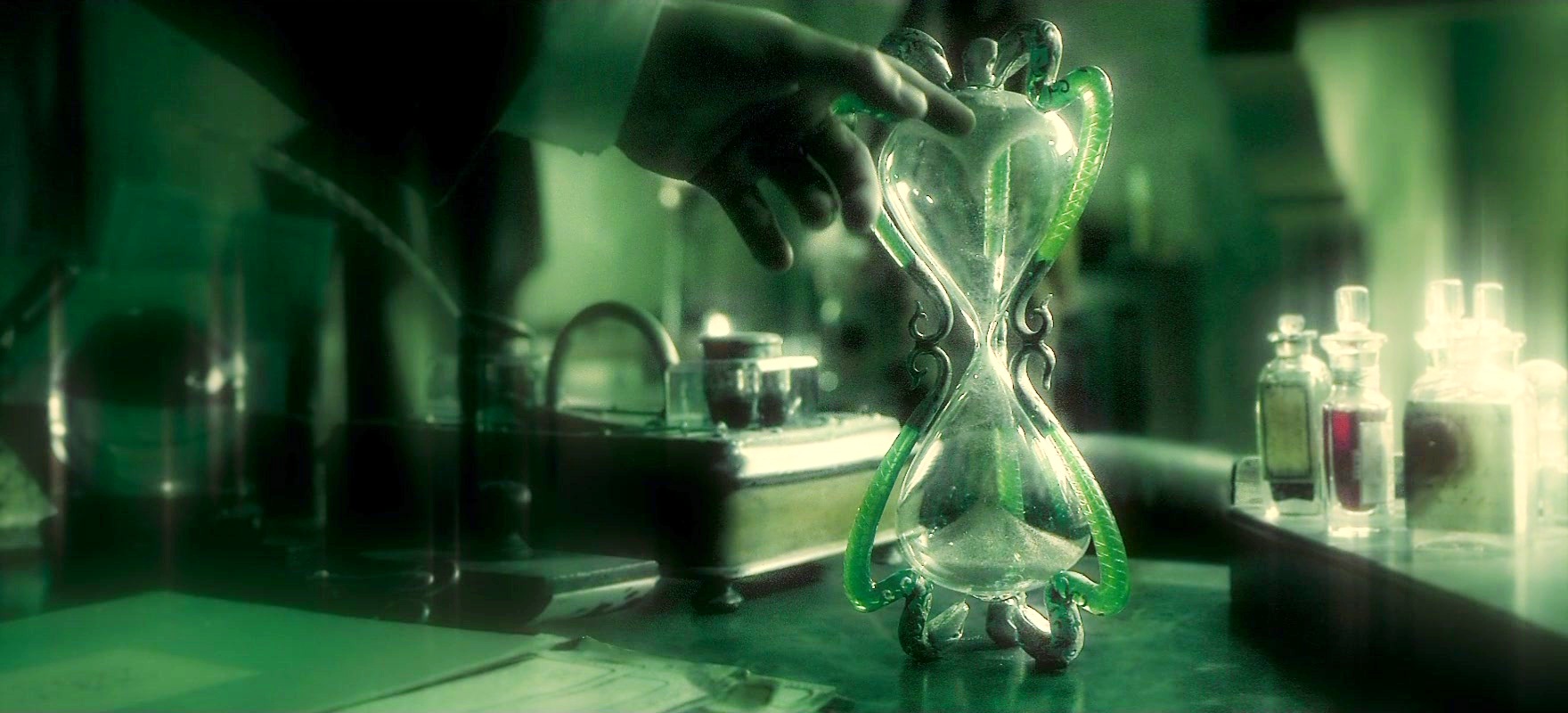 Reloj de arena de Horace Slughorn | Harry Potter Wiki ...