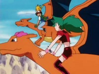 EP136 Ash sobre charizard.png