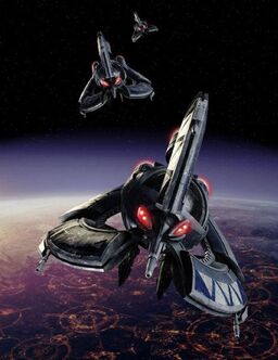 Tri-cazas Droide.jpg