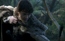 Theon attacks Osha.png