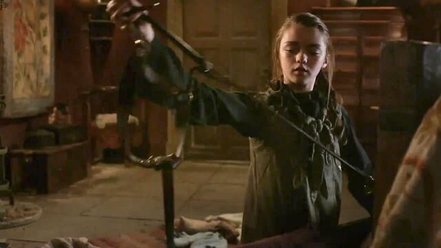 File:Arya and Needle.jpg