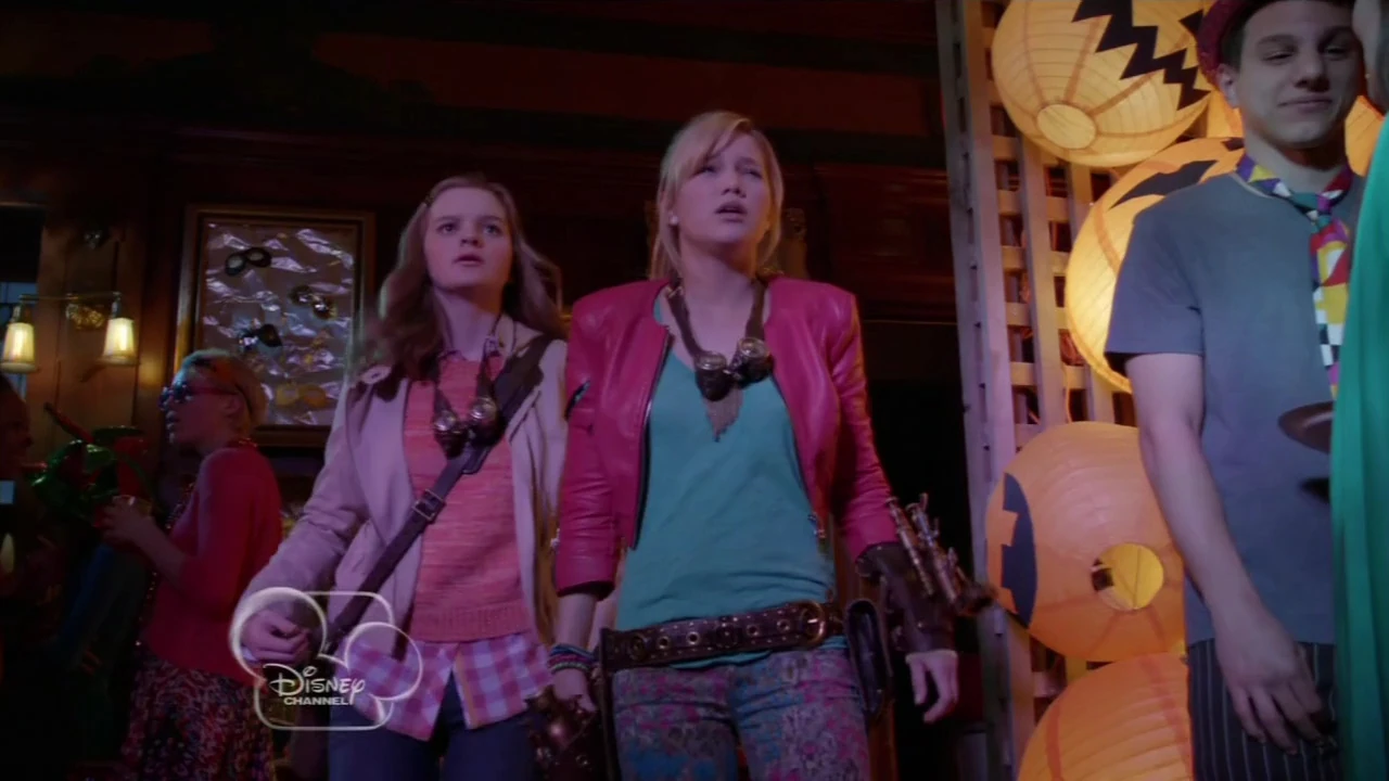 Image Girl Vs Monster 2012 720p HDTV h264OOO mkv 002914119.jpg