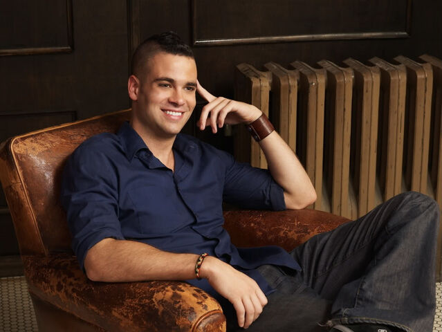 File:Glee-puck2-1.jpg