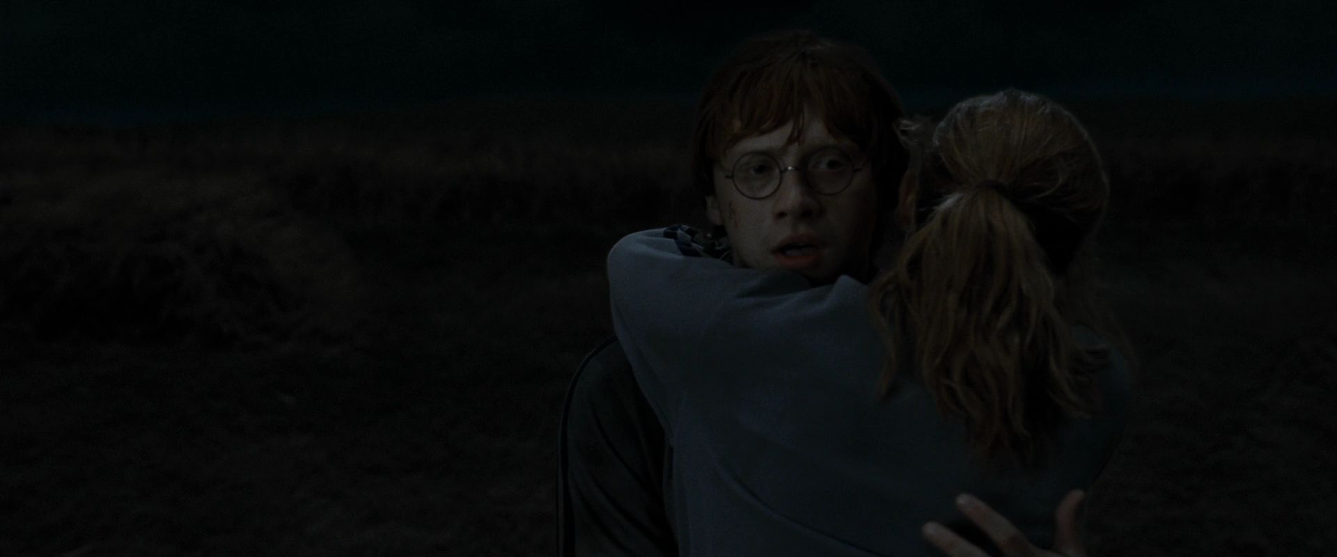 Image Ron Hermione hug.jpg Harry Potter Wiki Fandom powered by Wikia