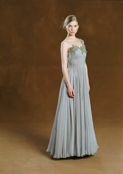 Fleur Delacour's dress robes | Harry Potter Wiki | FANDOM ...