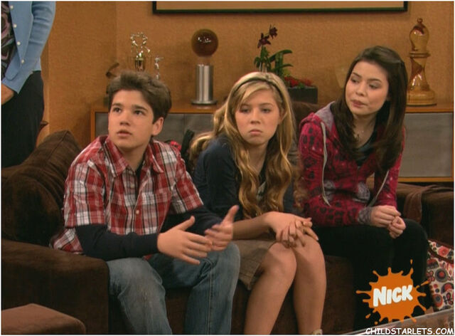 File:Icarlylyly.jpg