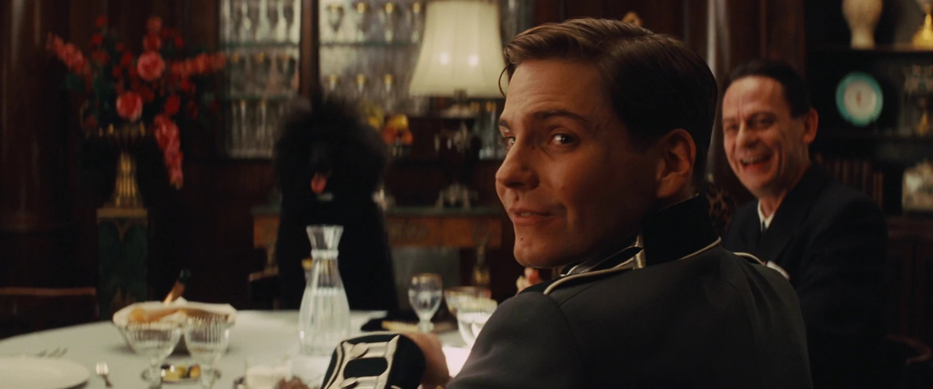 Image Zoller turns his head at Shosanna.jpg Inglourious Basterds