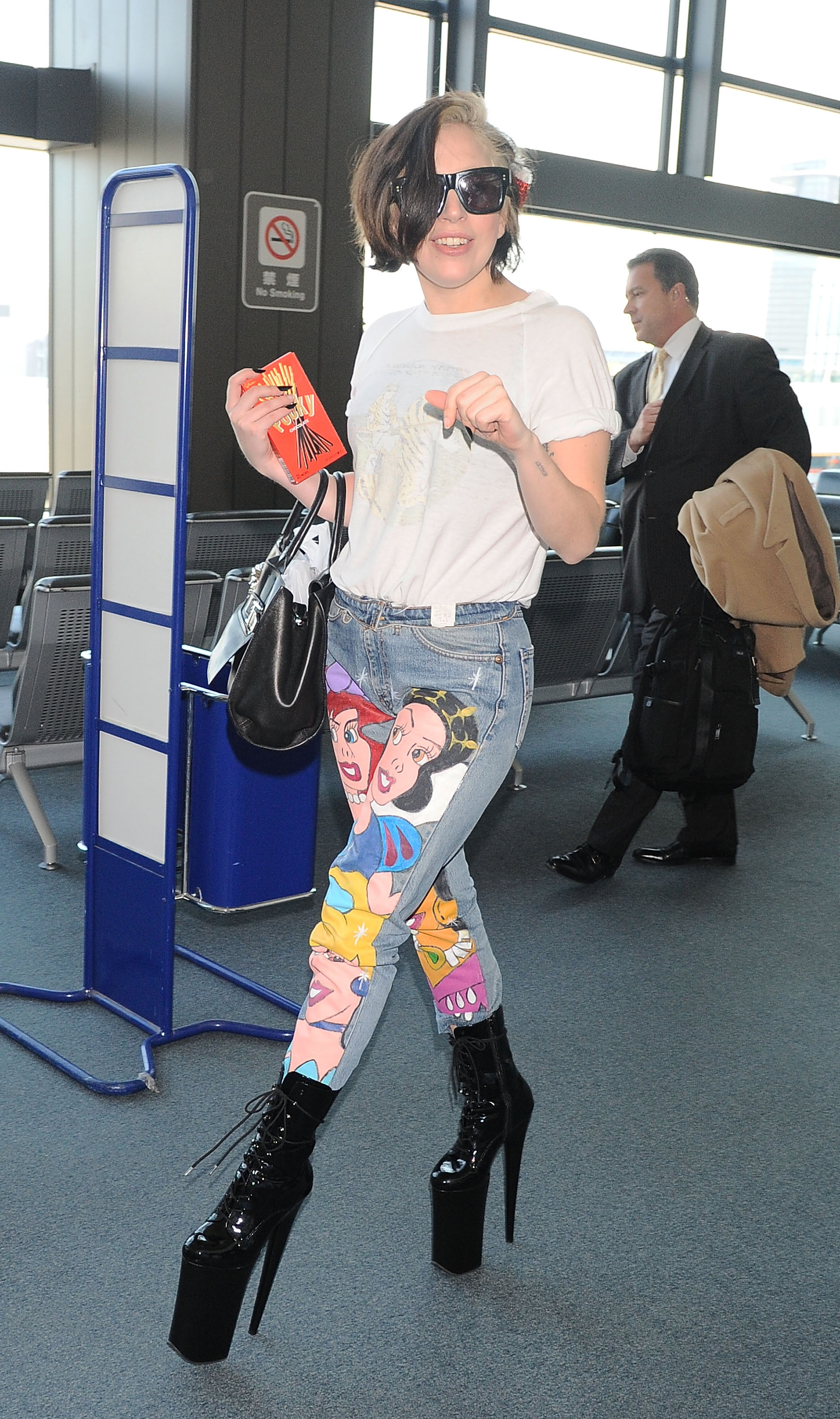 12-3-13_Narita_Airport_001.jpg
