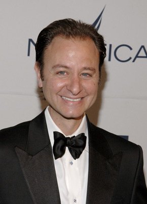 Fisher Stevens | Lostpedia | Fandom powered by Wikia