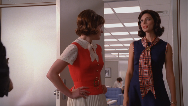 File:Megan 412 Outfit 2.png