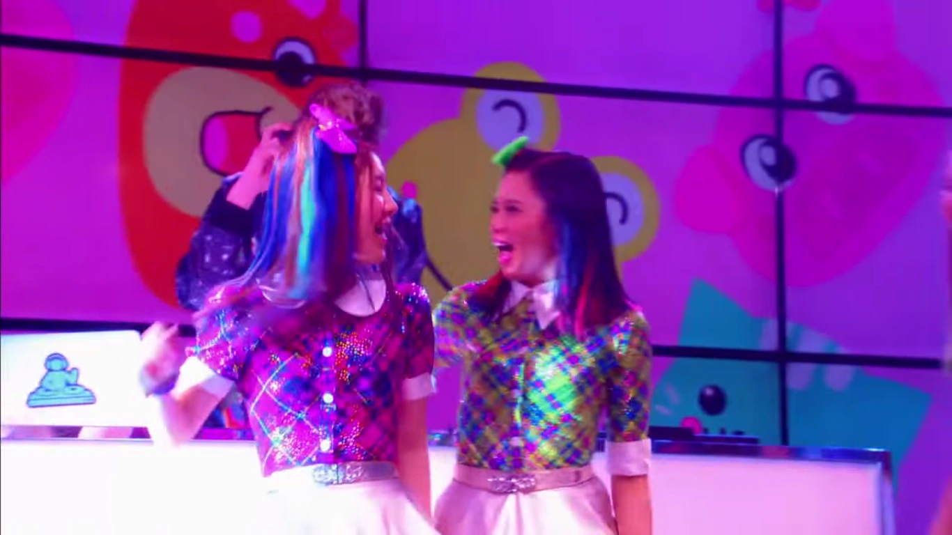 Louriza Tronco desktop Wallpapers