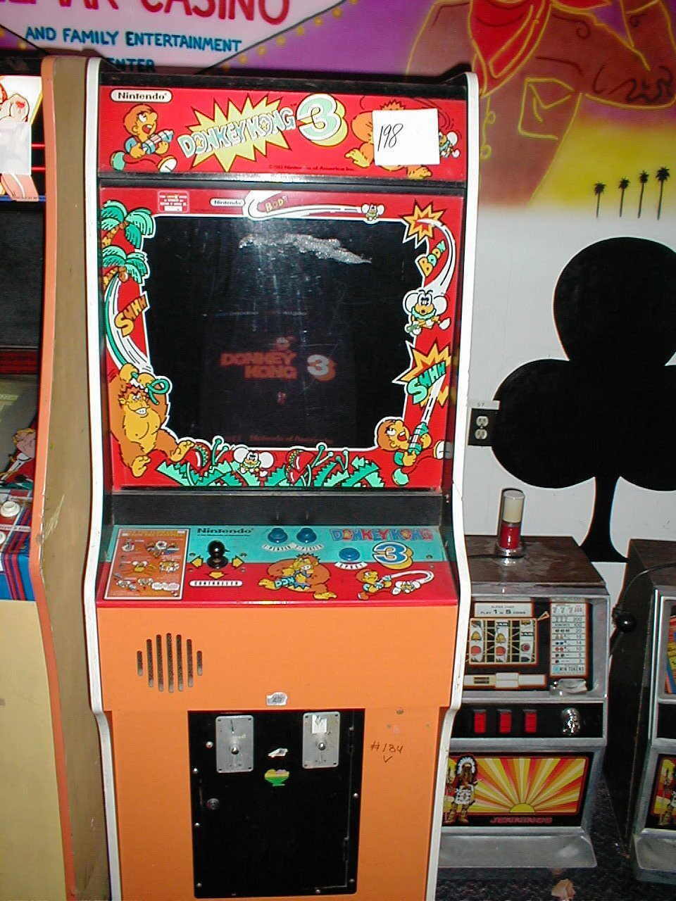 Donkey Kong 3 (Arcade) MarioWiki FANDOM powered by Wikia