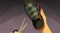 Isahaya destroying Ariake's shoes