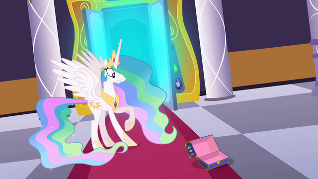 File:Princess Celestia empty case S2E01.png