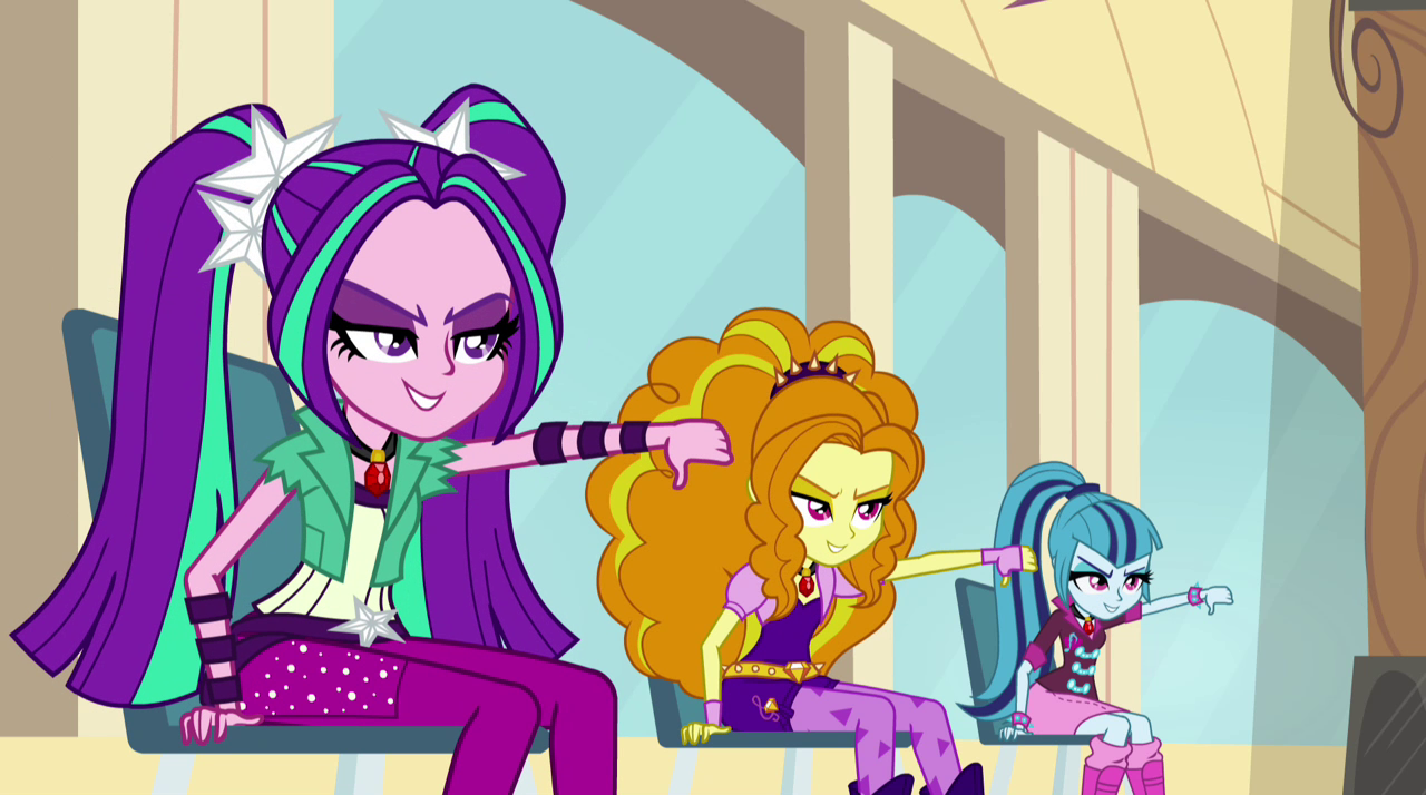 The_Dazzlings_give_a_thumbs_down_EG2.png