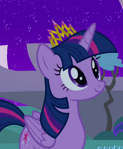 File:Twilight's new crown cropped S4E02.png