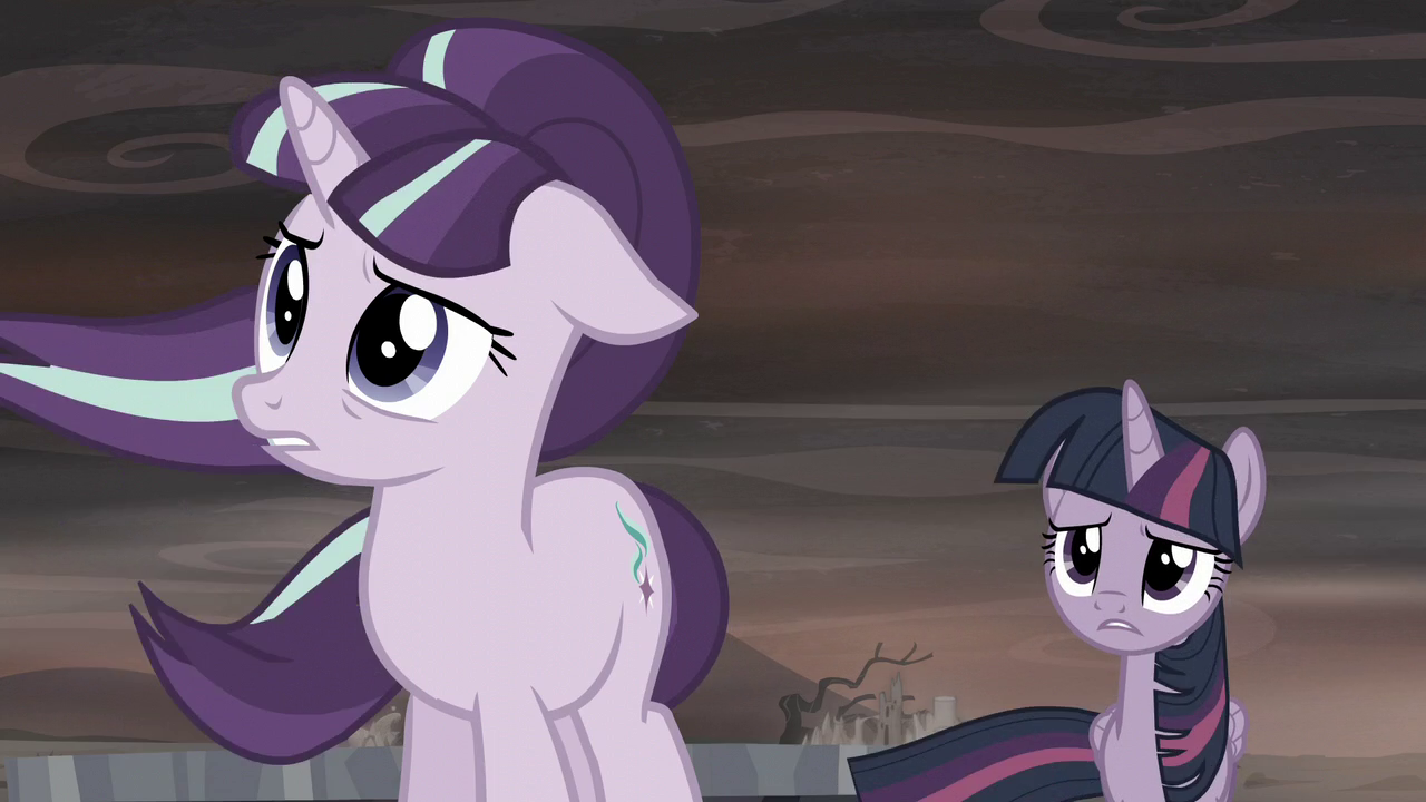 Starlight_looks_out_toward_the_barren_landscape_S5E26.png