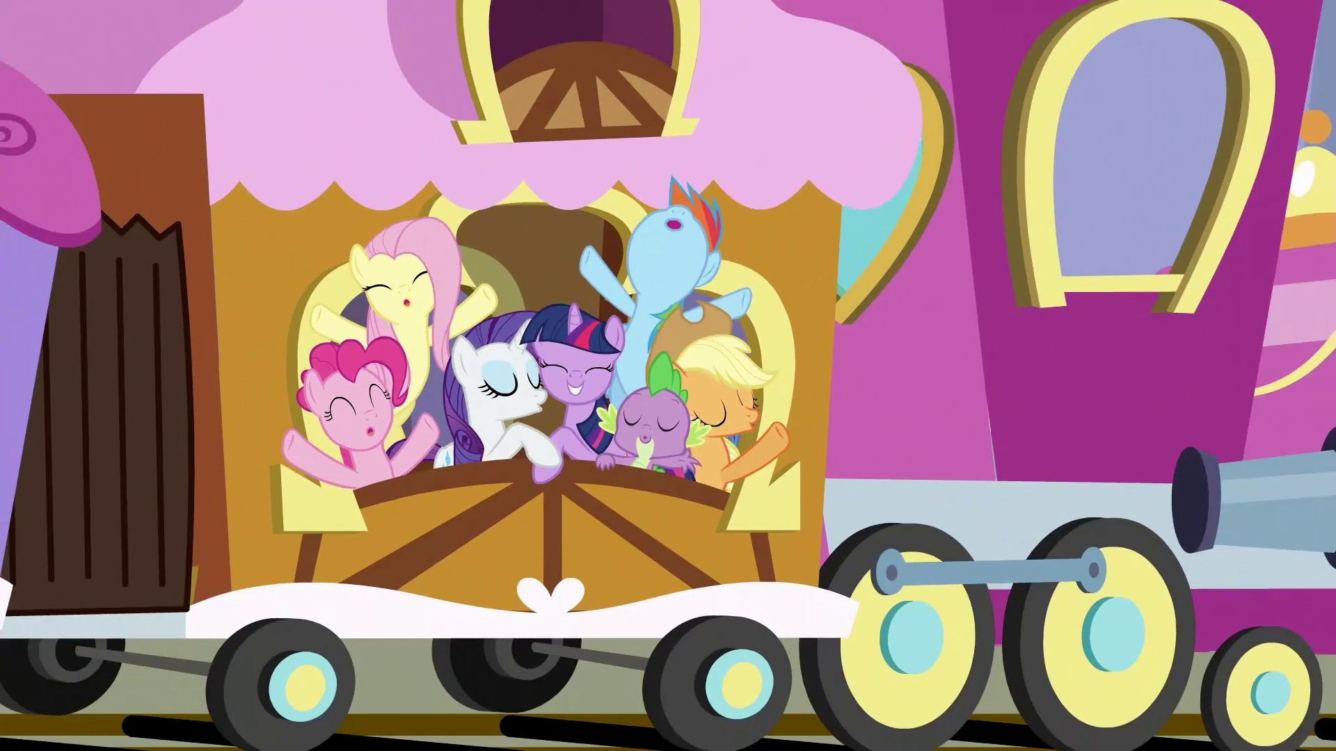 Ponies_on_train_for_Ponyville_2_S3E2.png
