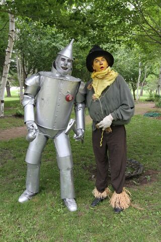 File:Scarecrow tin man.jpg