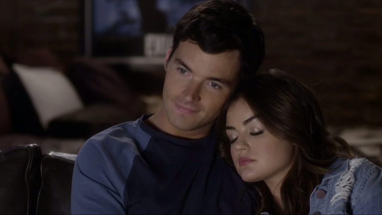 Pretty Little Liars Ezra E Aria