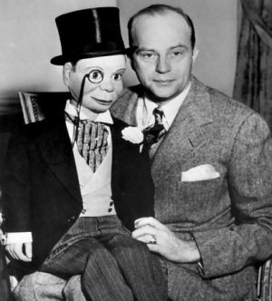 http://vignette1.wikia.nocookie.net/puppet/images/0/05/Edgar_bergen.jpg/revision/latest?cb=20070901221550