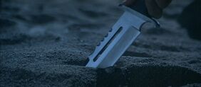 600px-RamboIIIknife-1
