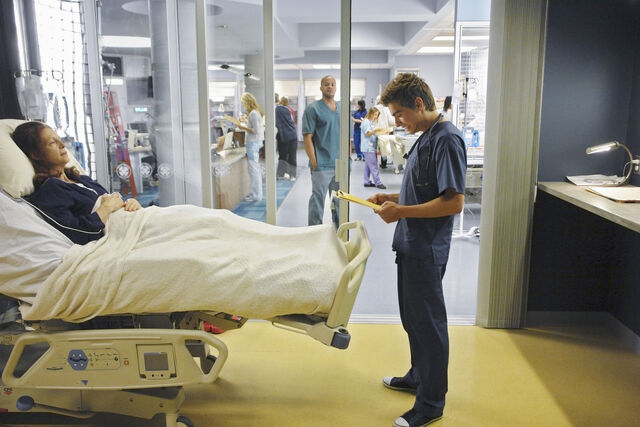 File:9x1 Cole with patient.jpg