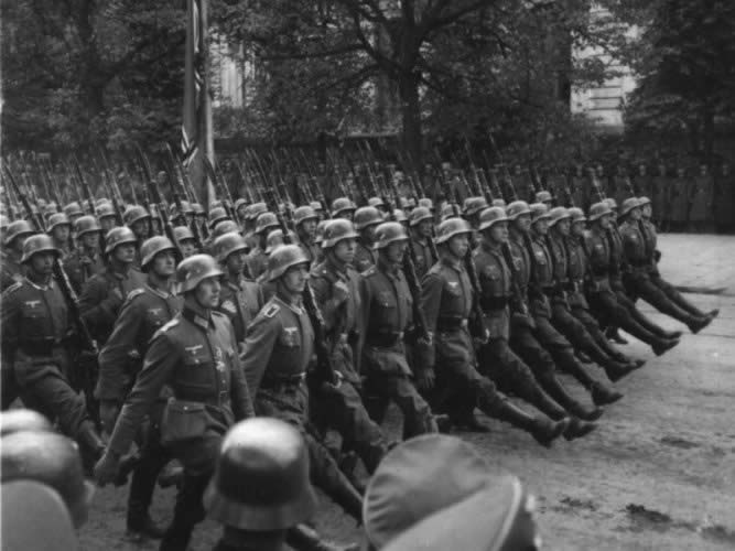 Accrochage dans les faubourg de Stalingrad Septembre 1942. Latest?cb=20130205203120