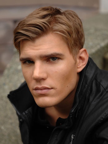 Chris Zylka | The Secret Circle Wiki | Fandom powered by Wikia Orlando Bloom Wikipedia