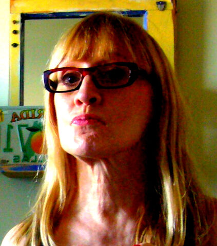 File:Suzy156kb.jpg