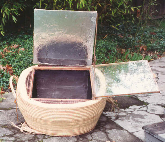 File:Solar-cooker-design-cane basket2.jpg