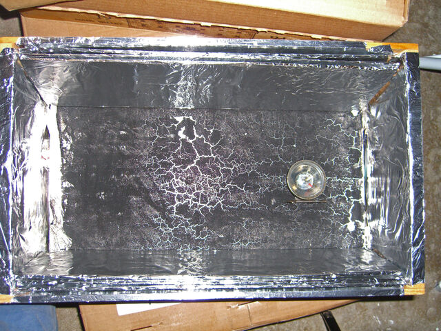 File:Beths box cooker-2.jpg