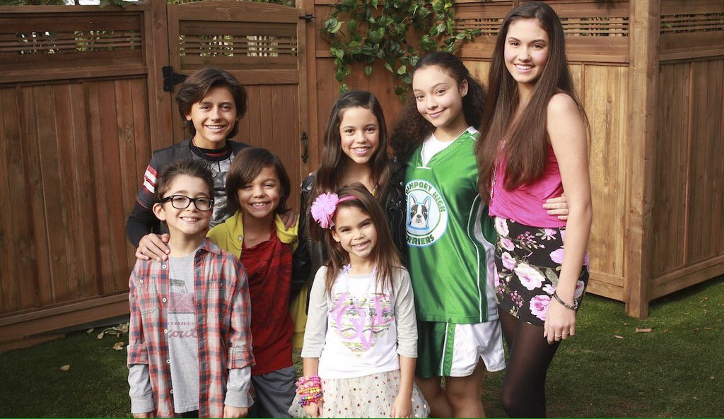 who plays daphne in stuck in the middle who plays daphne in stuck in the middle