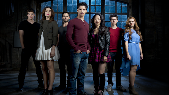 http://vignette1.wikia.nocookie.net/teenwolf/images/3/36/Teen_Wolf_Season_3_Main_Cast_S3B_Credit_Matthew_Welch_cropped.png/revision/latest/thumbnail/width/670/height/377?cb=20131204181602